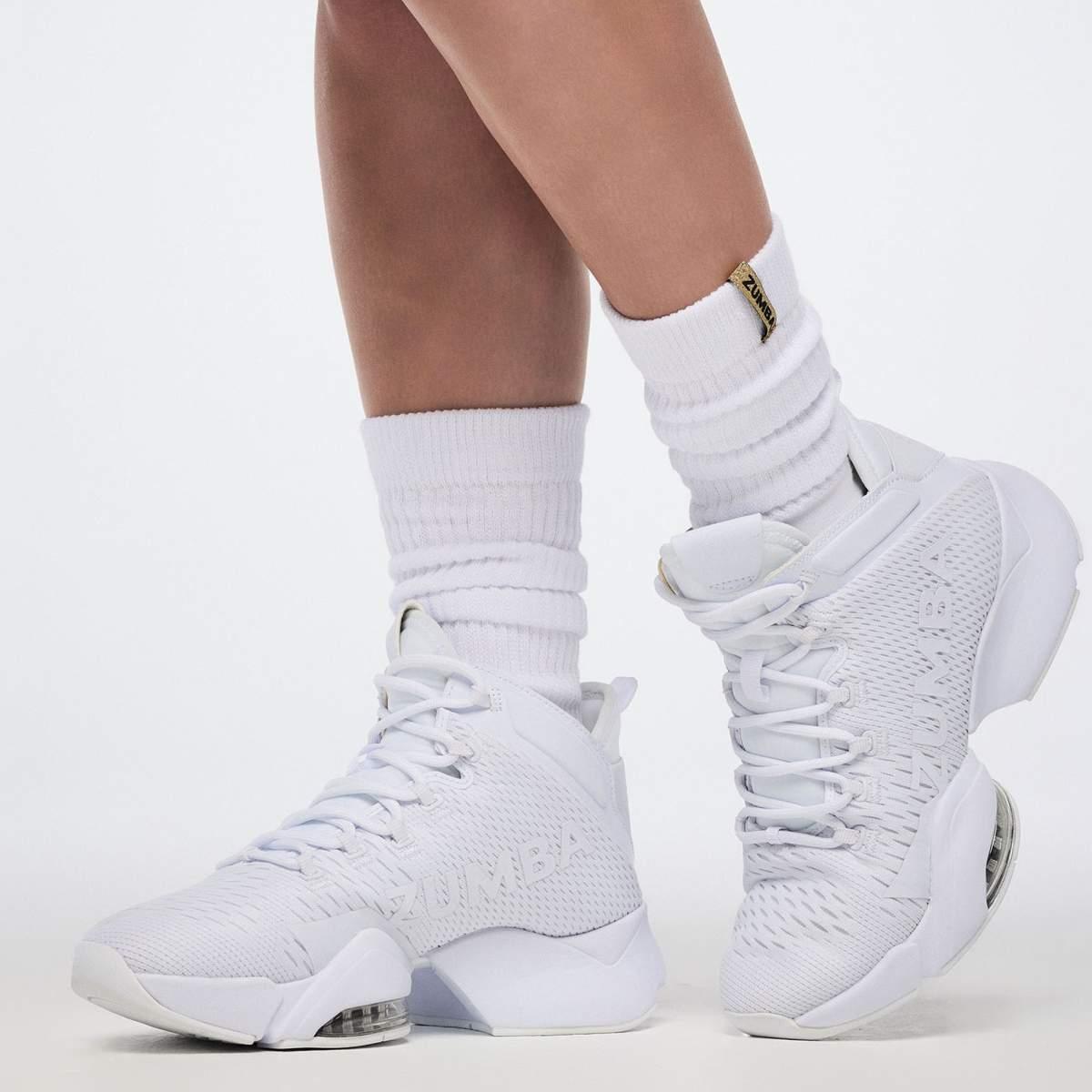 Worldwide Scrunch Socks - White
